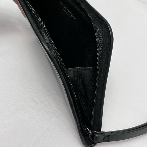 Narciso Rodriguez Parfume Wristlet - Picture 2 of 13